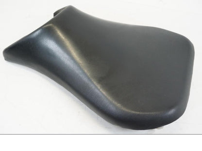 Höger sida på Sadel från en Yamaha YZF R6 -1999 motorcykel.