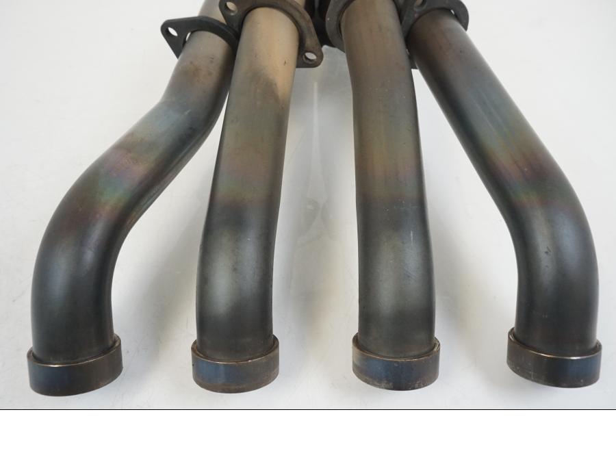 Extrabild2 på Grenrör från en Yamaha YZF 1000 R1 -2007 motorcykel.