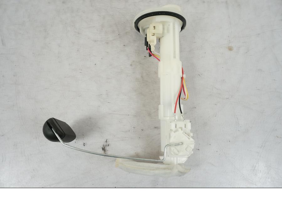 Framsidan på Bensinpump insprut från en Yamaha MT 125 -2017 motorcykel.