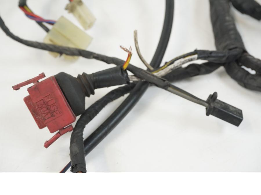 Höger sida på Kabelstam från en Kawasaki ZZR 1100 -1994 motorcykel.