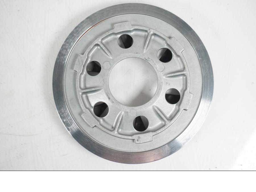 Extrabild5 på Koppling från en H-D Softail Standard FXST -2001 motorcykel.