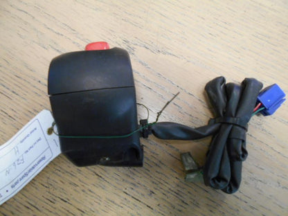 Höger sida på Styrelreglage från en Yamaha FZ-6 -2007 motorcykel.