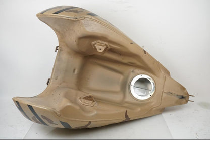 Höger sida på Bensintank från en H-D Adventure Pan America Special RA1250S -2021 motorcykel.