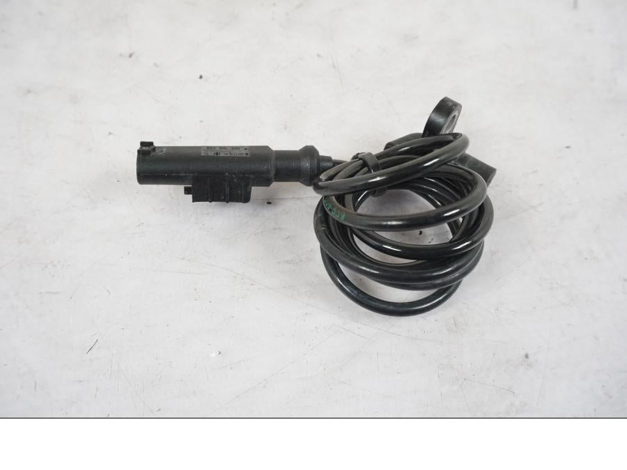 Framsidan på ABS givare från en KTM 790 Duke -2018 motorcykel.