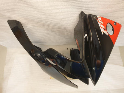 Baksidan på Toppkåpa från en Honda CBR 900 RR -2003 motorcykel.