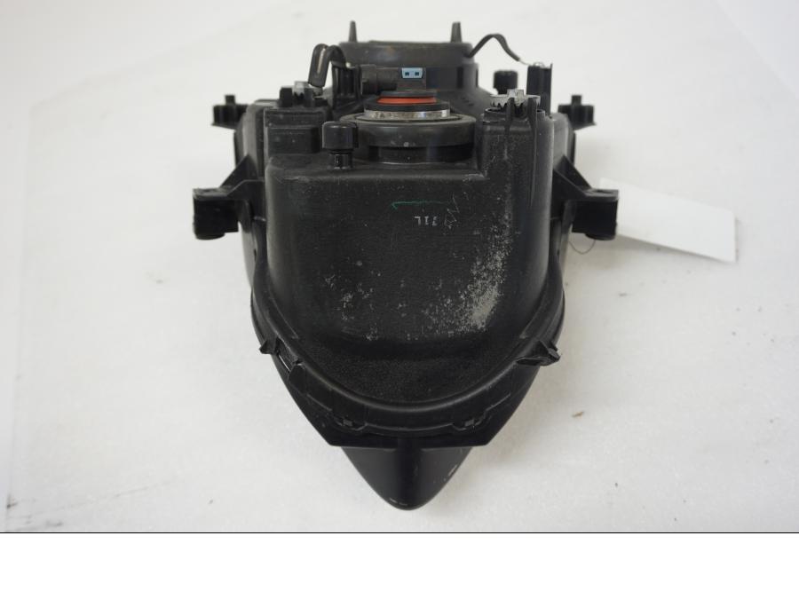 Snett uppifrån på Strålkastare från en Suzuki GSX-R 1000 -2007 motorcykel.