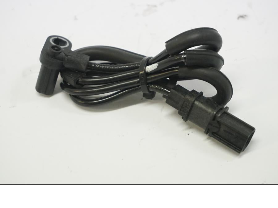 Framsidan på ABS givare från en Kawasaki Z 900 -2019 motorcykel.