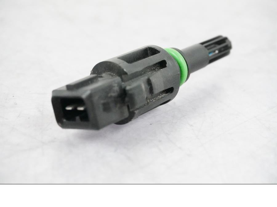 Baksidan på Luftburksensor från en BMW R 1250 GSA -2021 motorcykel.