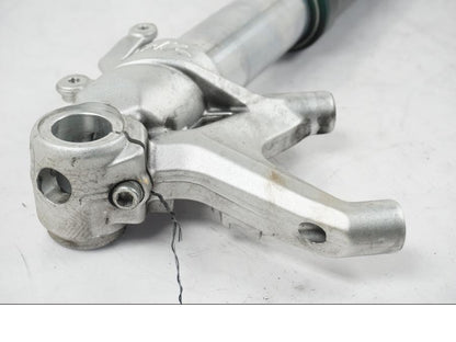 Baksidan på Gaffelben från en MV Agusta Dragster -2014 motorcykel.