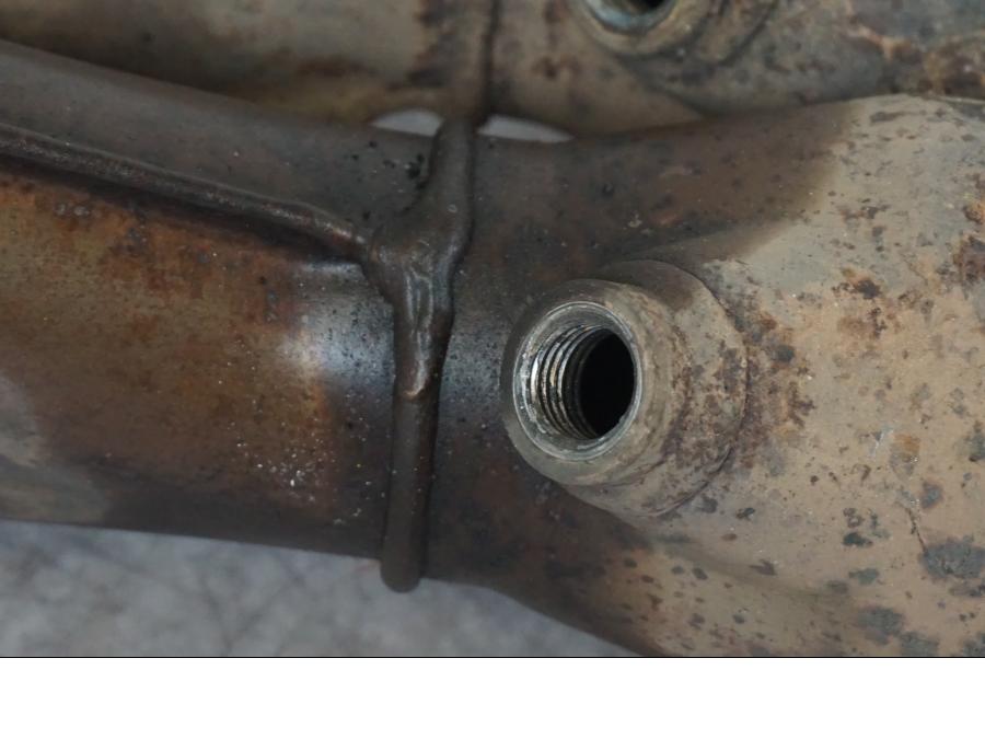 Snett uppifrån på Grenrör från en Kawasaki ZX-10R -2008 motorcykel.