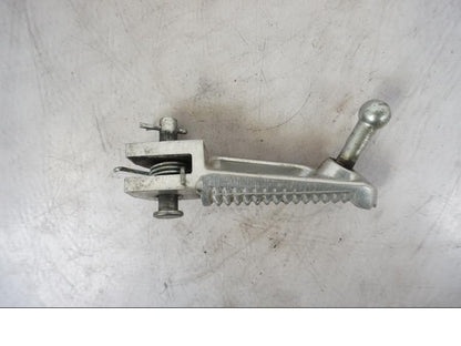 Höger sida på Fotpinne från en Yamaha MT-09 -2020 motorcykel.