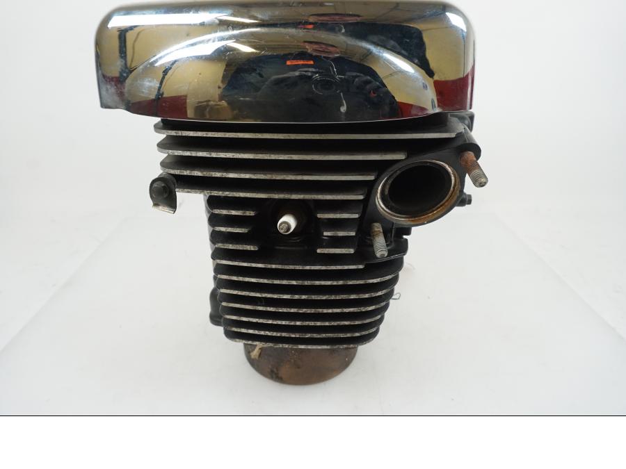 Snett nerifrån på Cylinder från en Kawasaki VN 1600 Mean Streak -2004 motorcykel.