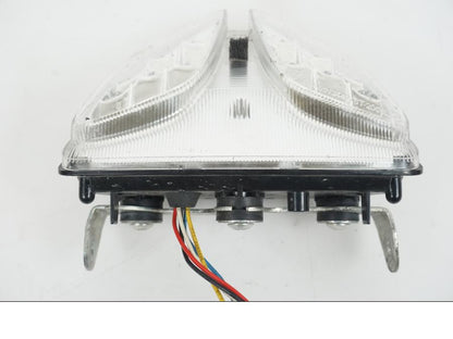 Vänster sida på Baklampa från en Suzuki GSX-R 750 -2009 motorcykel.