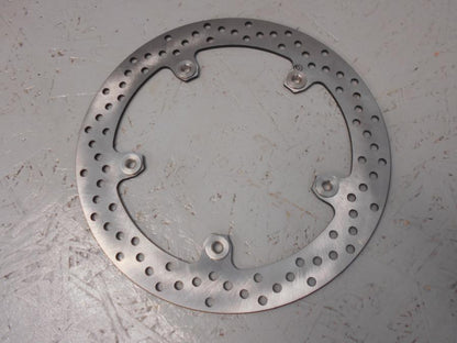 Framsidan på <p>fram, Brembo 320 x 4,45mm, nyckick. okänd modell</p>

<p>Bultcirkel 205mm</p> motorcykel.
