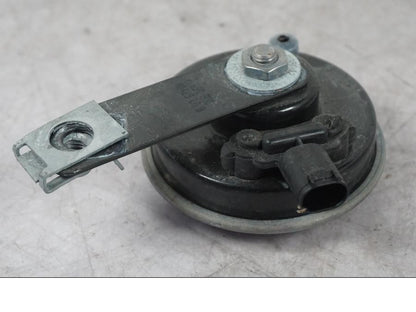 Vänster sida på Signalhorn / Tuta från en BMW K 1600 GTL -2015 motorcykel.