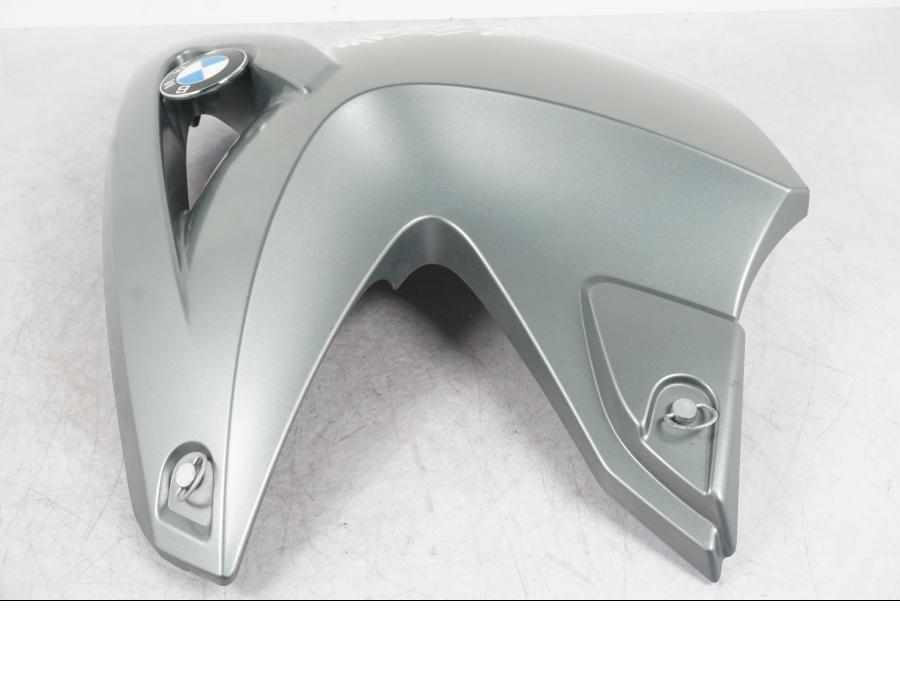 Snett uppifrån på Sidkåpa från en BMW R 1200 GS -2005 motorcykel.