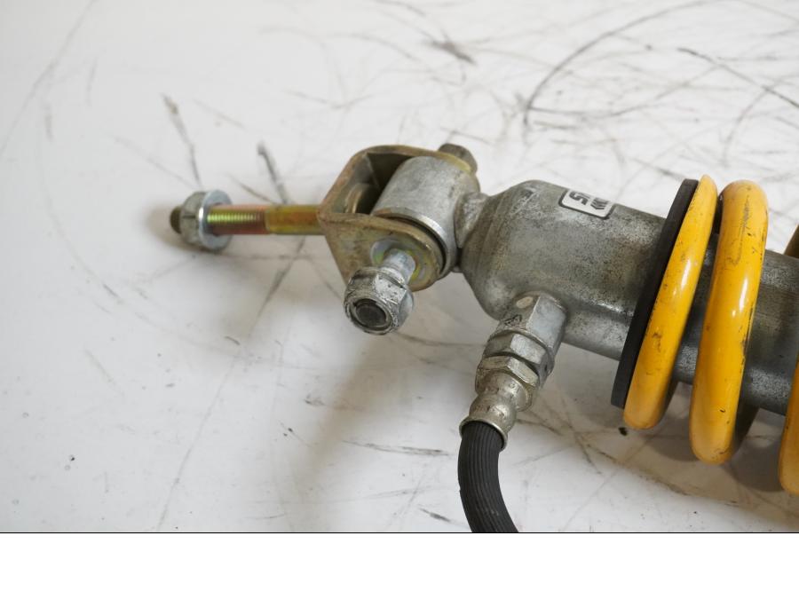 Höger sida på Stötdämpare från en Honda CBR 600 -2002 motorcykel.