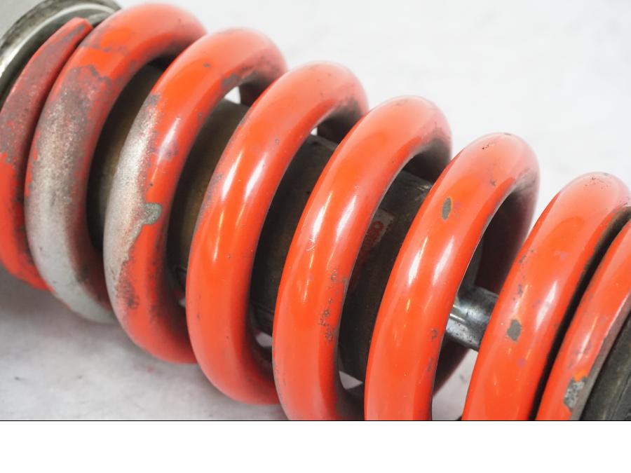 Extrabild3 på Stötdämpare från en Honda CBR 1000 F -1989 motorcykel.