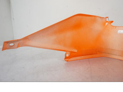 Extrabild6 på Bensintankskåpa från en KTM 1290 Super Duke R -2022 motorcykel.