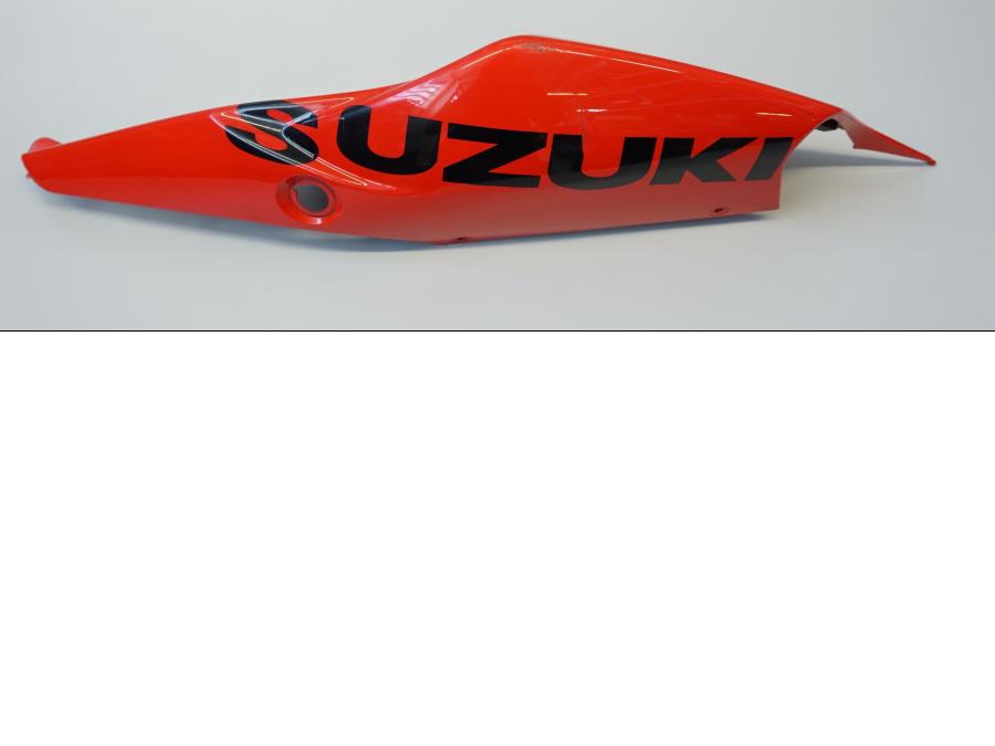 Baksidan på Bakvinge från en Suzuki GSX-R 1000 -2007 motorcykel.