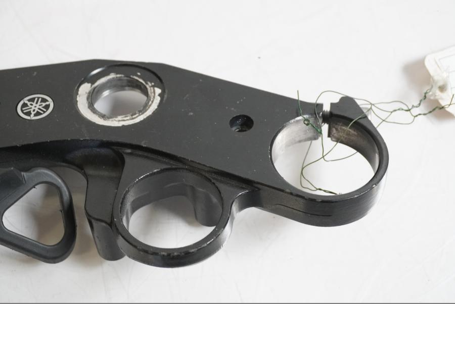 Höger sida på Gaffelkrona från en Yamaha YZF 1000 R1 -2004 motorcykel.