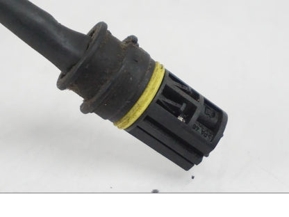 Snett uppifrån på Lambdasond från en BMW F 650 CS -2002 motorcykel.