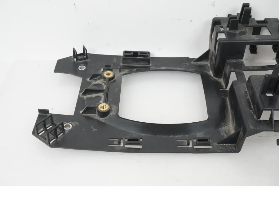 Snett uppifrån på Fästplatta från en H-D Adventure Pan America Special RA1250S -2021 motorcykel.