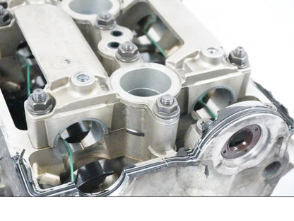 Extrabild1 på Topplock från en BMW K 1200 S -2005 motorcykel.