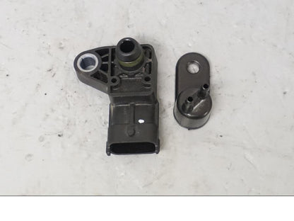 Baksidan på Mapsensor från en Aprilia Tuono V4R -2018 motorcykel.