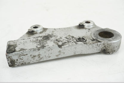 Snett uppifrån på Bromsoksfäste från en Kawasaki Z 750 -2006 motorcykel.