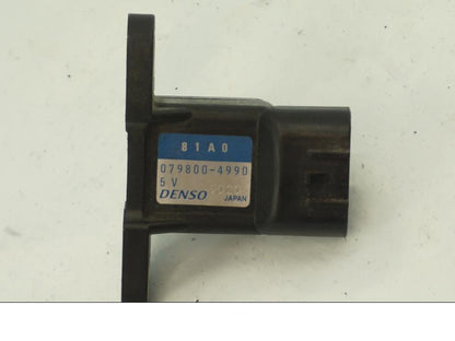 Baksidan på Mapsensor från en Suzuki GSX 1300 R -2003 motorcykel.