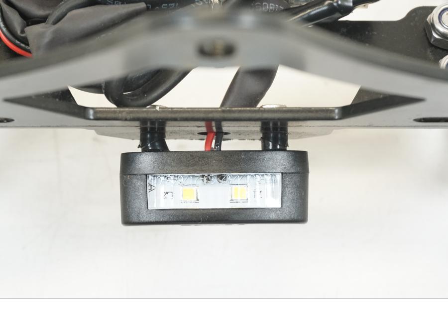 Snett nerifrån på Skylthållare från en Honda CBR 650 R -2019 motorcykel.