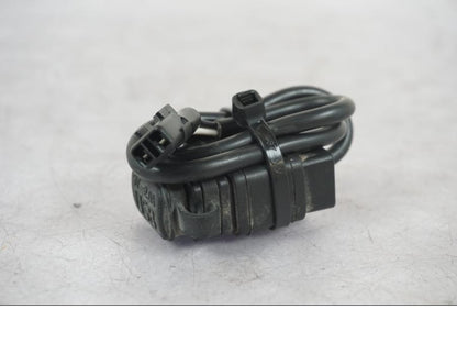 Baksidan på USB-uttag från en Triumph Tiger 1200 -2018 motorcykel.