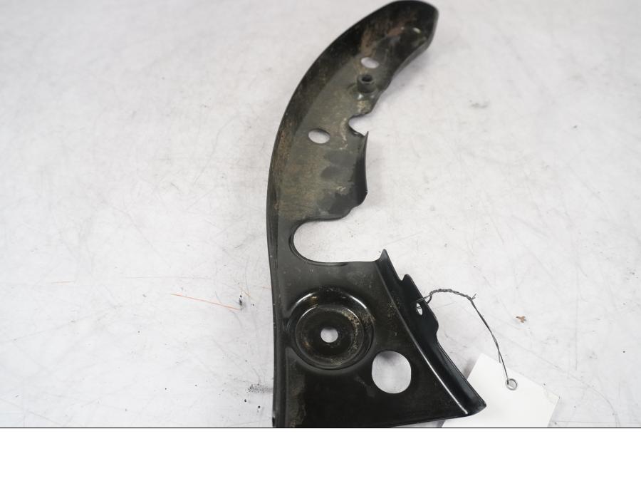 Snett uppifrån på Bakskärmstag från en H-D Touring Street Glide FLHX -2009 motorcykel.