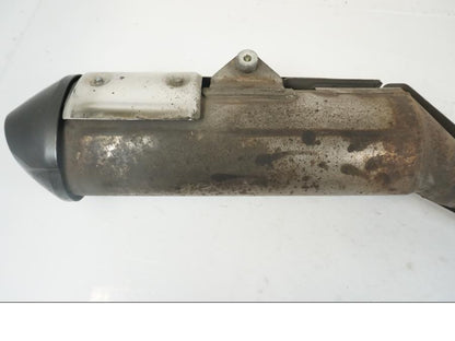 Vänster sida på Ljuddämpare från en Honda XL 1000 V -2008 motorcykel.