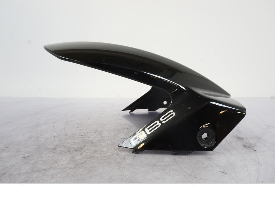 Baksidan på Framskärm från en Kawasaki ER-6F -2010 motorcykel.