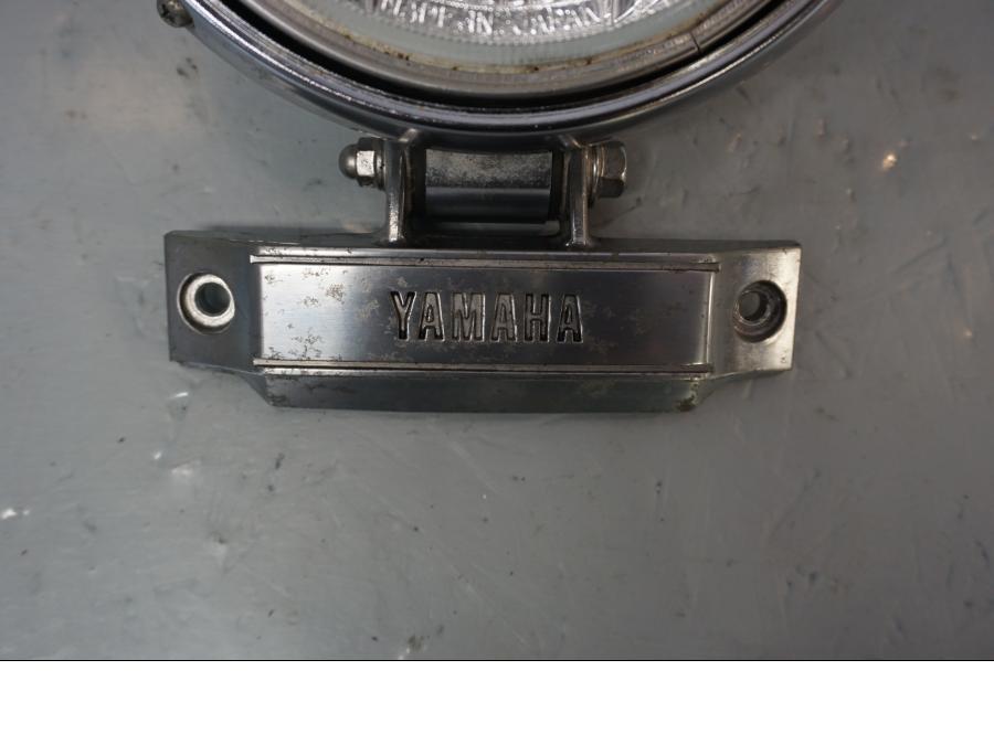 Snett uppifrån på Strålkastare från en Yamaha V-MAX 1200 -2001 motorcykel.