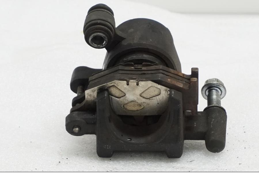 Baksidan på Bromsok från en Suzuki GSX-R 1000 -2007 motorcykel.