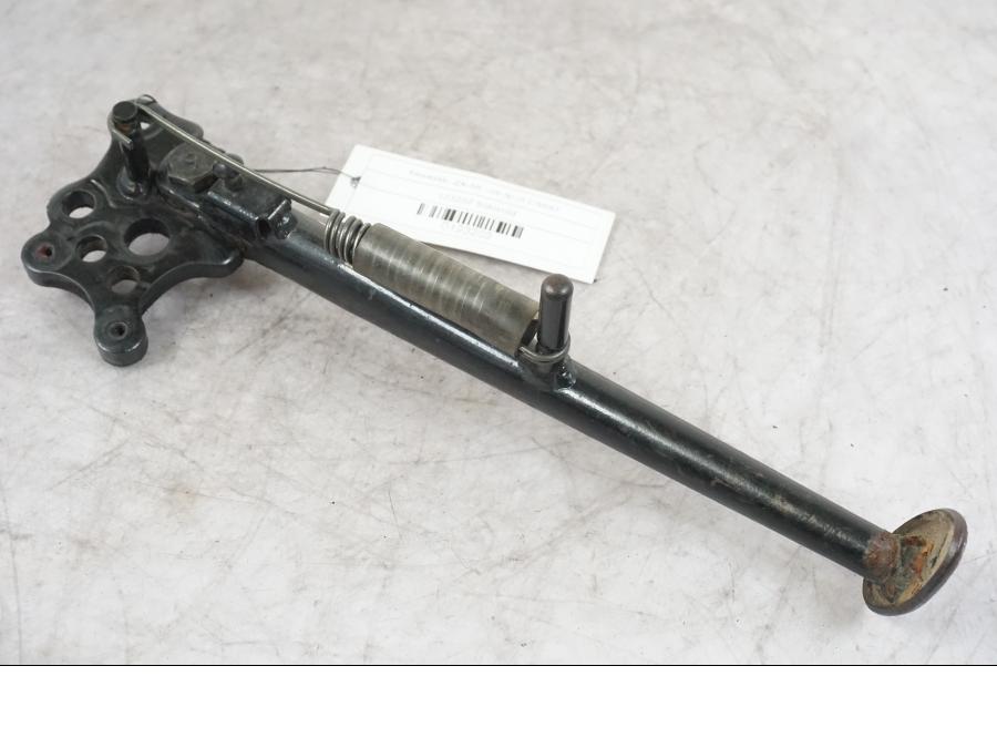 Framsidan på Sidostöd från en Kawasaki ZX-6R -2006 motorcykel.