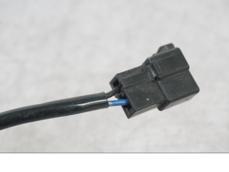 Vänster sida på Vattenkylfläkt från en Yamaha MT-09 -2016 motorcykel.