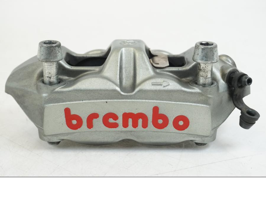 Höger sida på Bromsok från en Ducati Streetfighter S -2011 motorcykel.