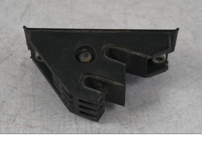 Baksidan på Sadelfäste från en BMW R 1100 GS -1998 motorcykel.