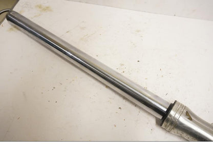 Höger sida på Gaffelben från en Kawasaki VN 750 -1994 motorcykel.