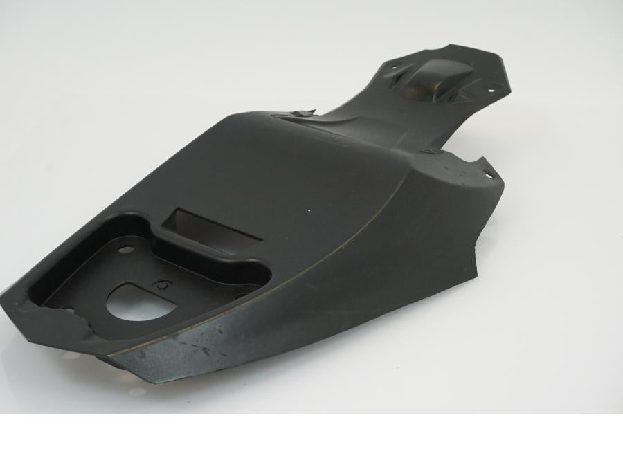 Snett uppifrån på Undertail från en Ducati Streetfighter 1098 -2010 motorcykel.