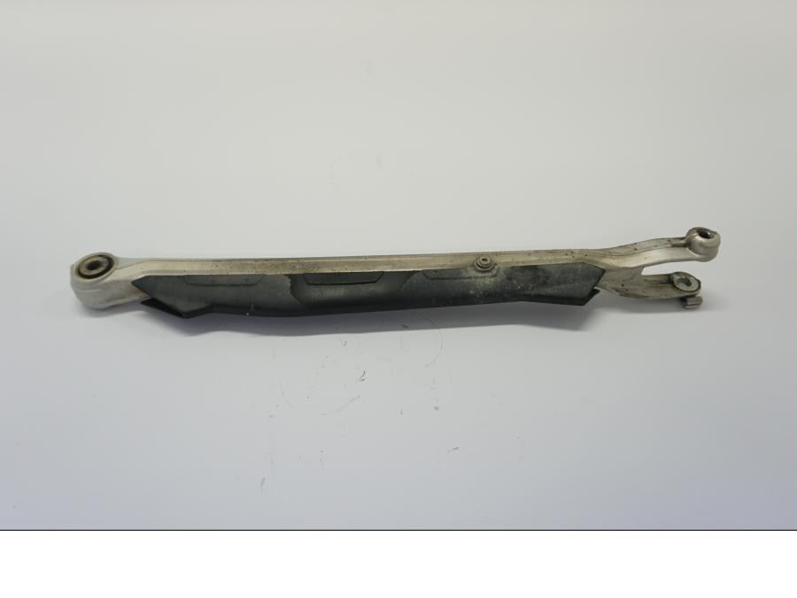 Baksidan på Svinglänkage från en BMW R 1250 GS -2019 motorcykel.