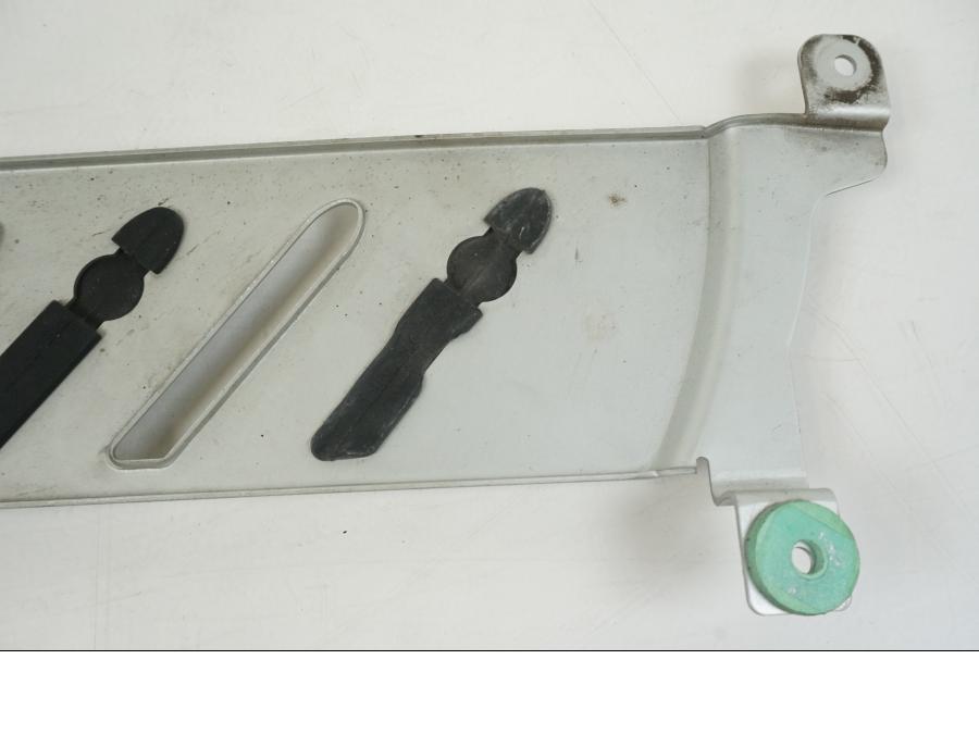 Extrabild2 på Ramskydd från en BMW F 650 CS -2002 motorcykel.