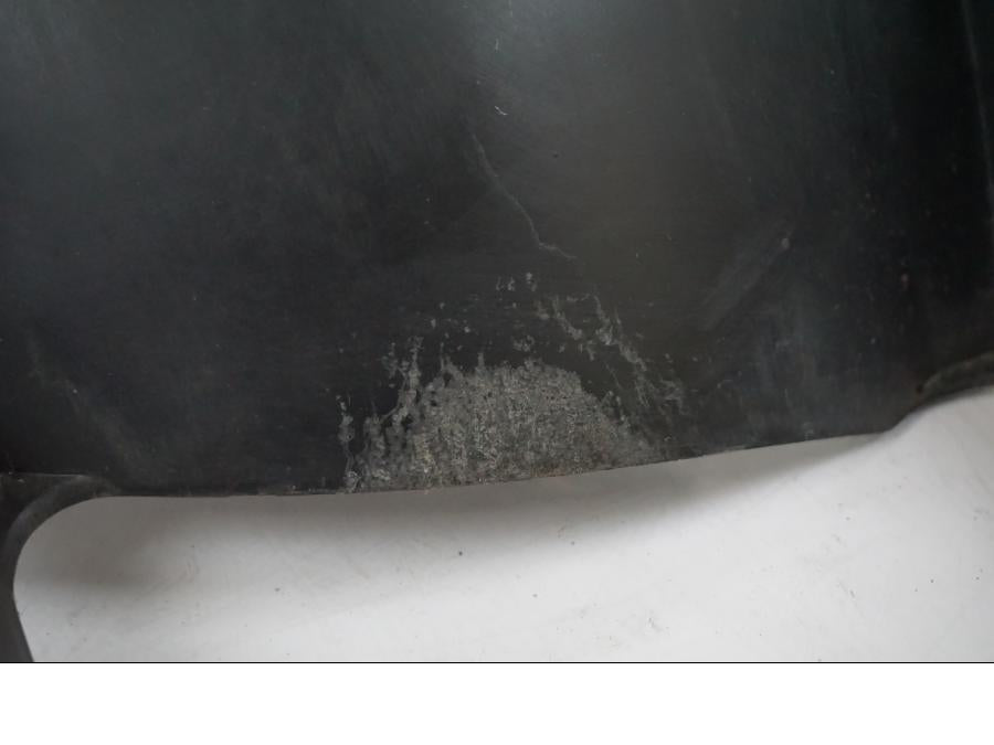 Snett nerifrån på Bakskärm från en BMW F 650 CS -2002 motorcykel.