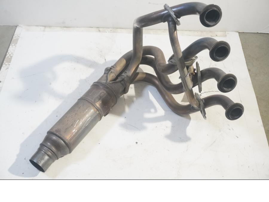 Framsidan på Grenrör från en Kawasaki Z 800 -2016 motorcykel.