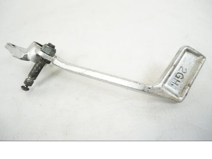 Extrabild2 på Bromspedal från en Yamaha FZR 1000 -1990 motorcykel.