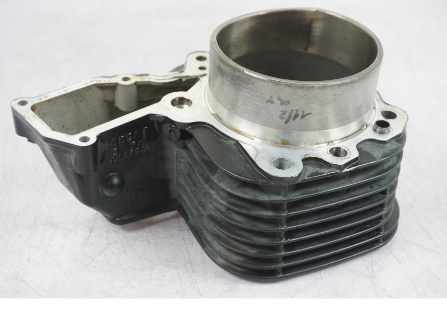 Framsidan på Cylinder från en BMW R NineT -2017 motorcykel.